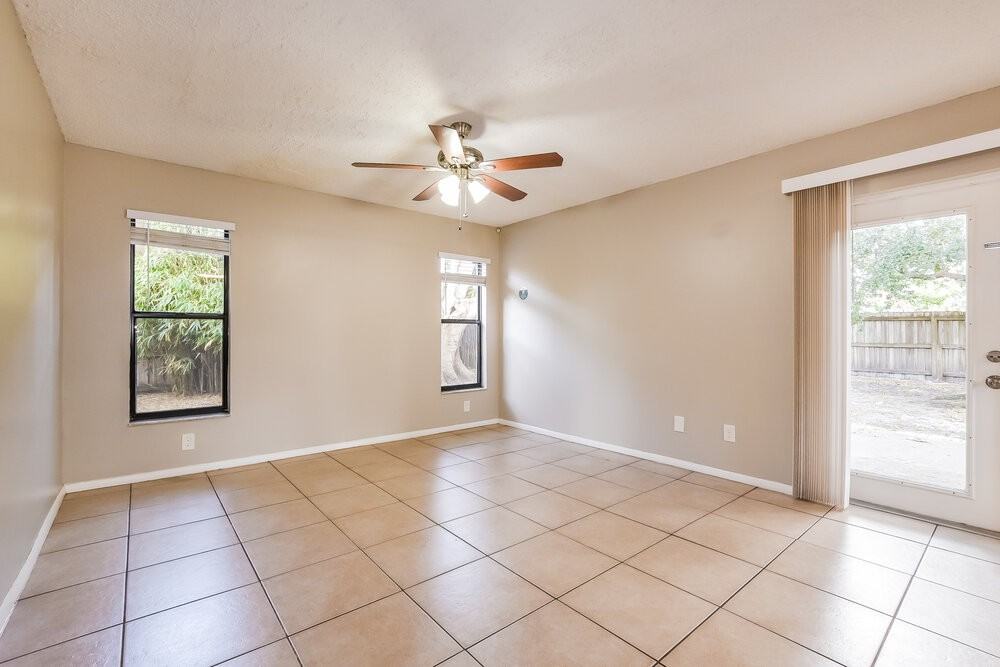 2733 Peggy Dr - Photo 7 of 17