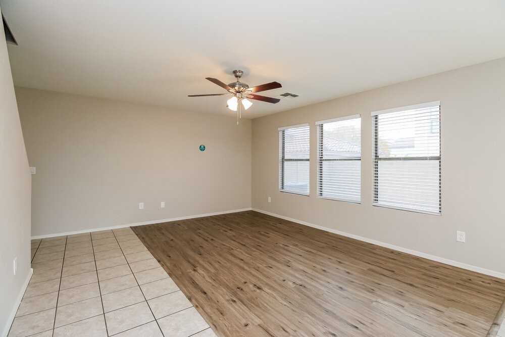 2349 E 35th Ave - Photo 4 of 17