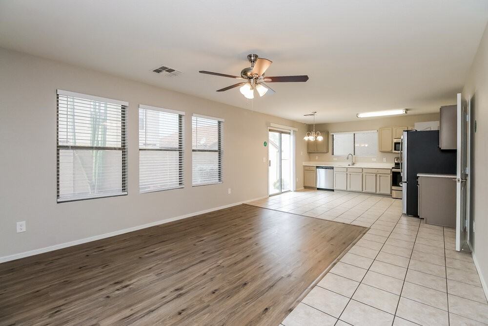 2349 E 35th Ave - Photo 5 of 17