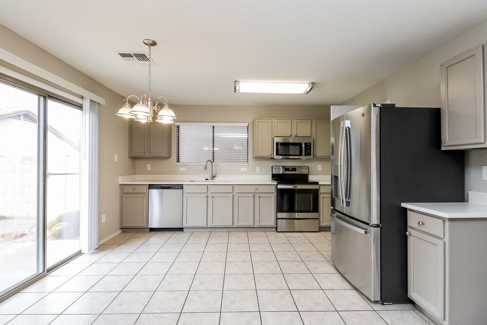 2349 E 35th Ave - Photo 7 of 17