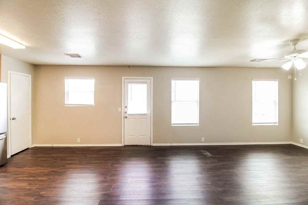 3407 Dartmouth Field Ln - Photo 7 of 17