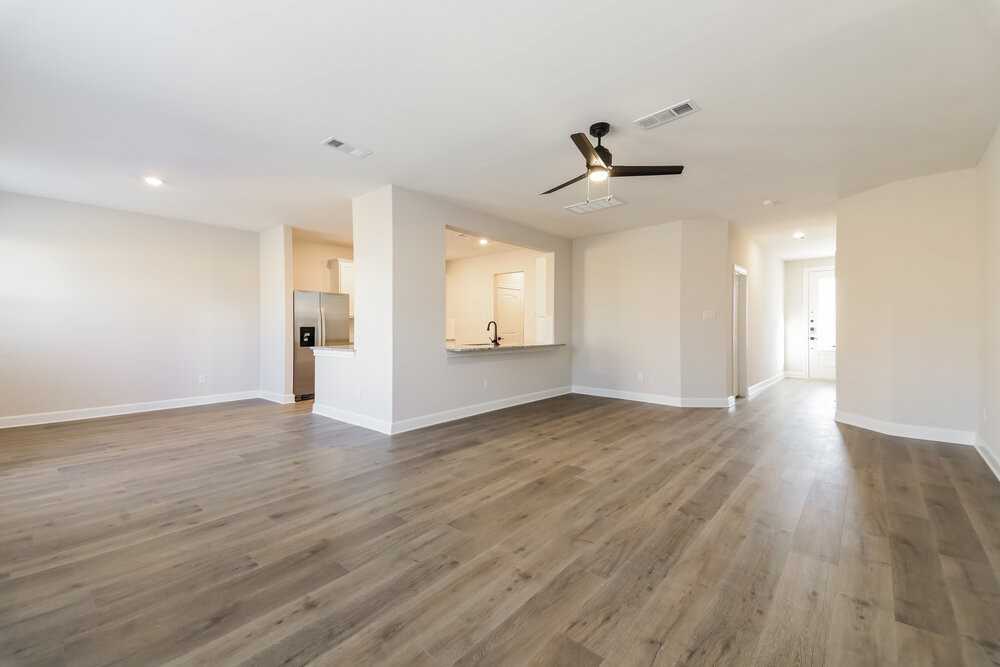 1104 Princeton Hts - Photo 5 of 17