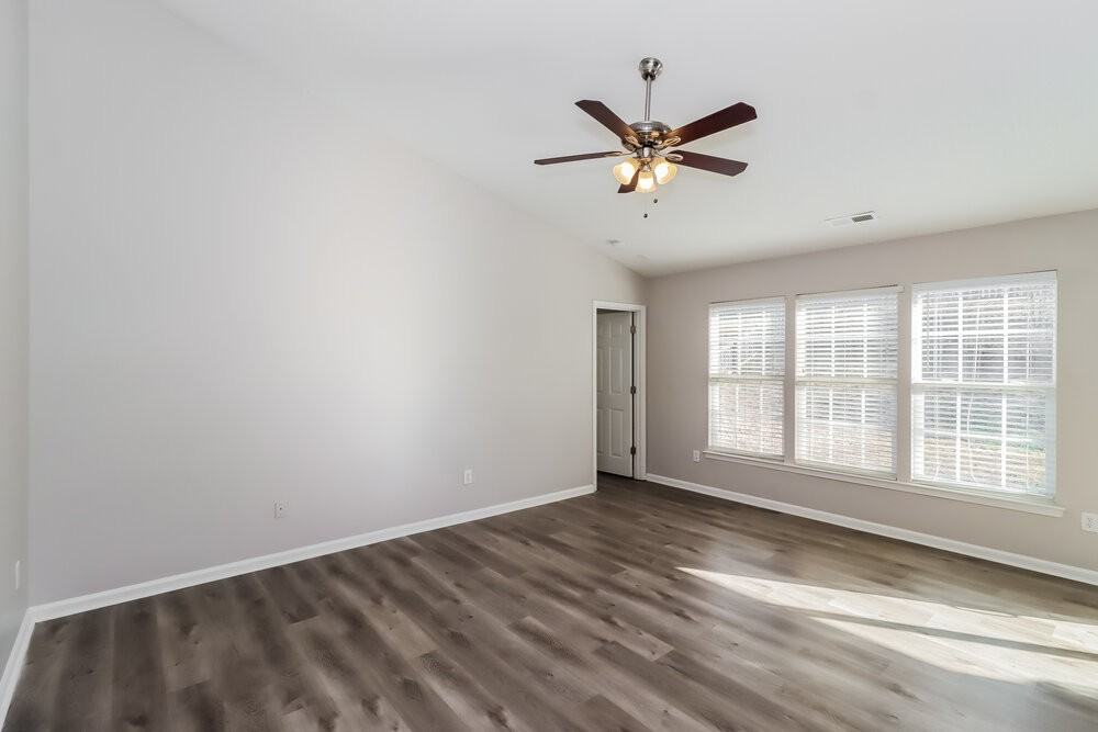 11902 Cheviott Hill Ln - Photo 5 of 16