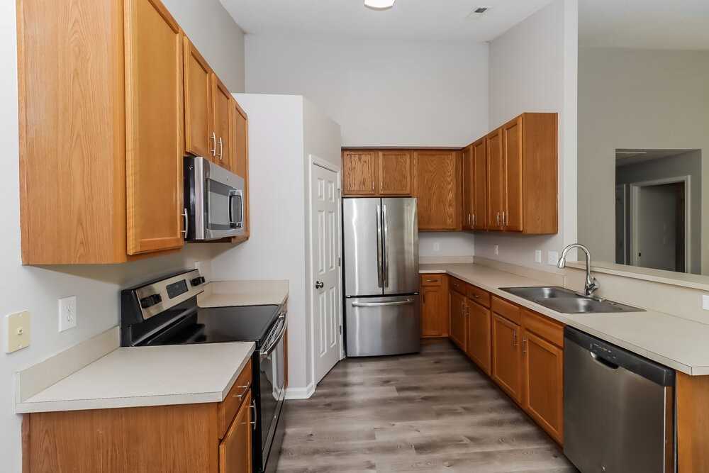 11902 Cheviott Hill Ln - Photo 7 of 16