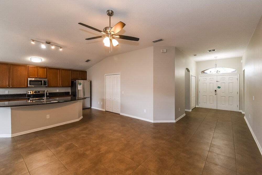 1672 Night Owl Trl - Photo 3 of 16