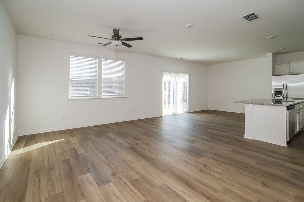 112 Red Maple Way Nw - Photo 4 of 17