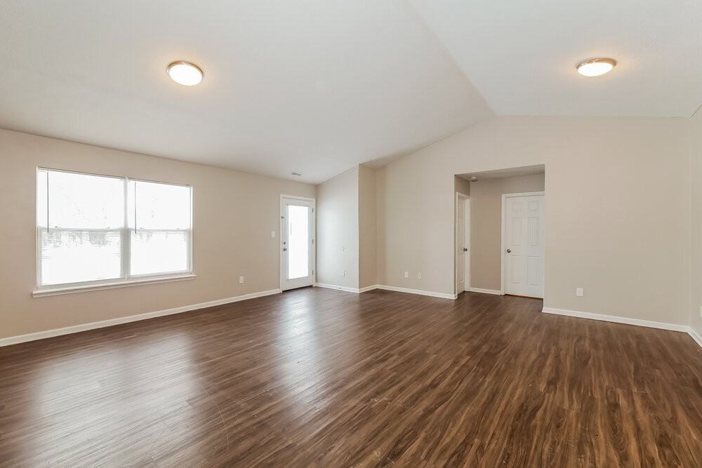 5322 Claybrooke Dr - Photo 6 of 15