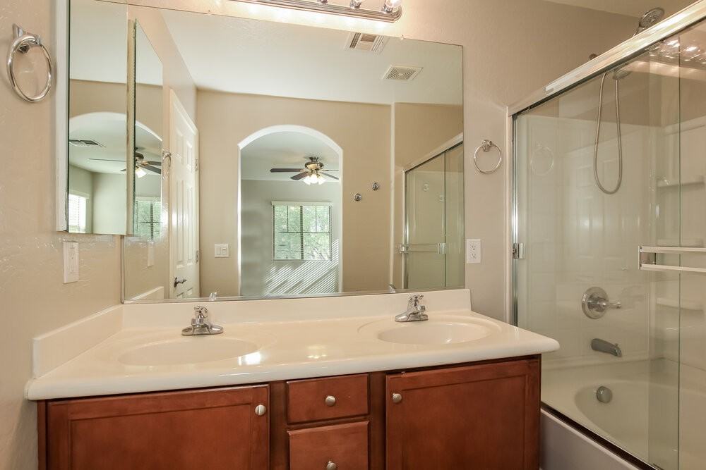 10324 W Sands Dr - Photo 7 of 17