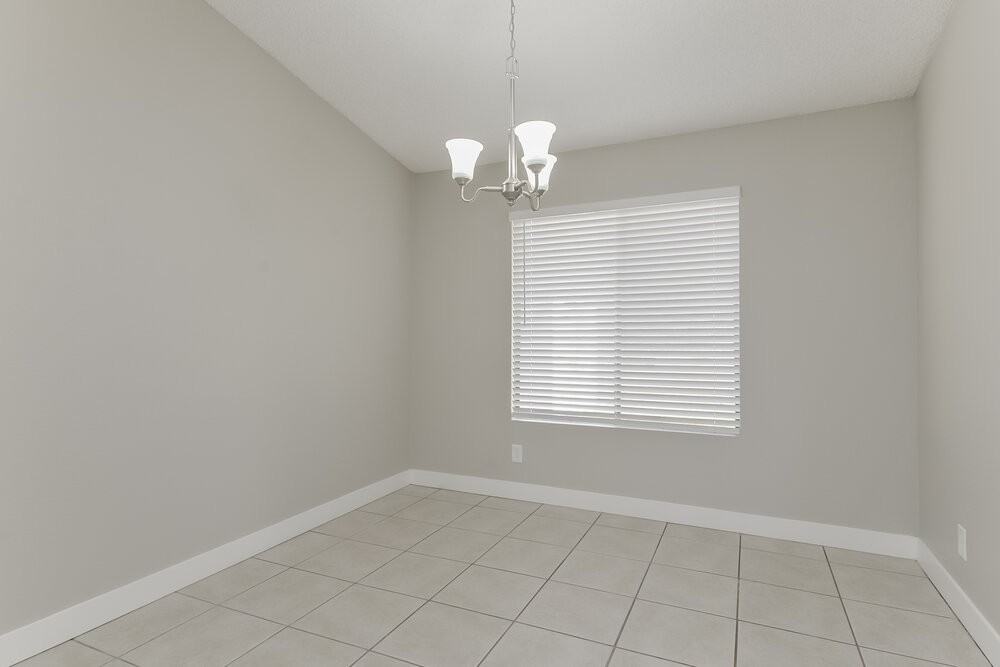 717 Skipjack Dr - Photo 5 of 16