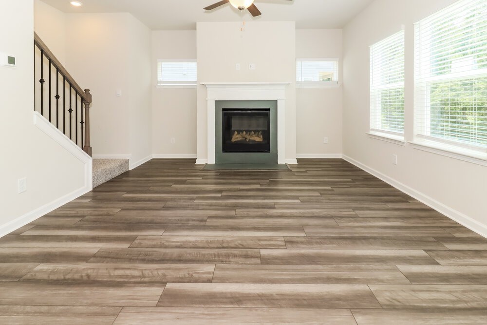 545 Magnolia Dr - Photo 4 of 17