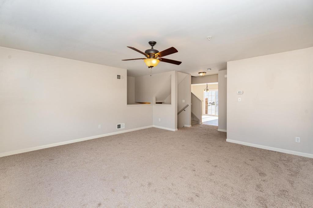 318 Weatherstone Dr - Photo 3 of 17