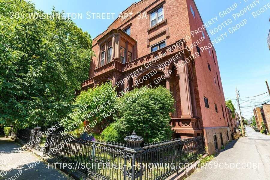 204 Washington St Apt 3a
