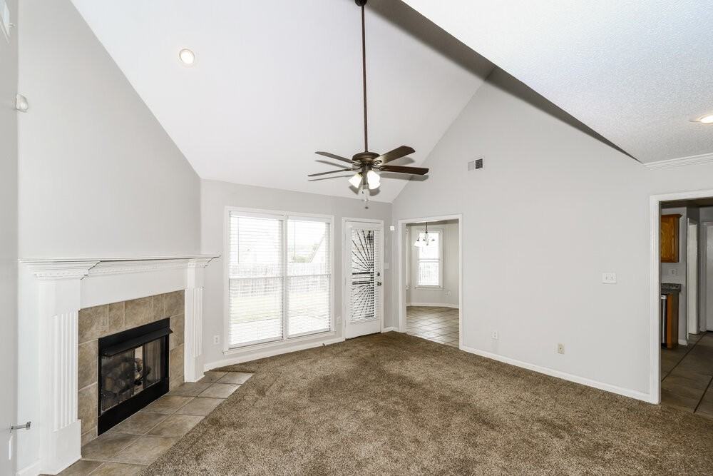 9118 Afton Grove Rd - Photo 5 of 17