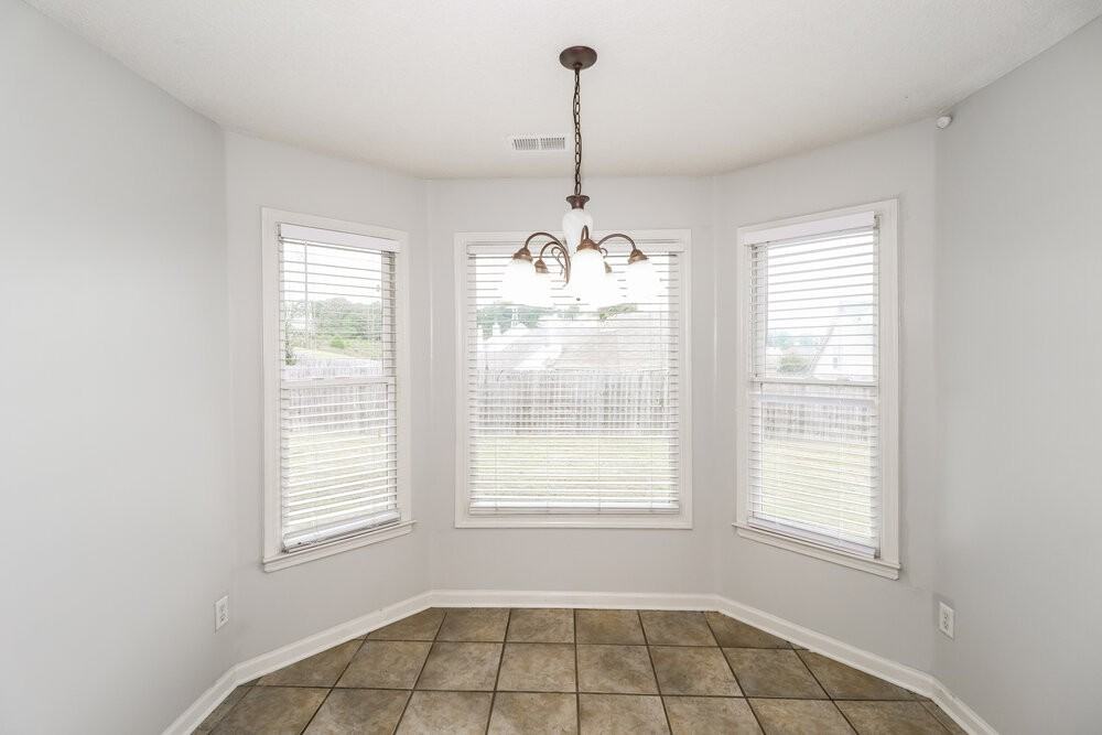 9118 Afton Grove Rd - Photo 7 of 17