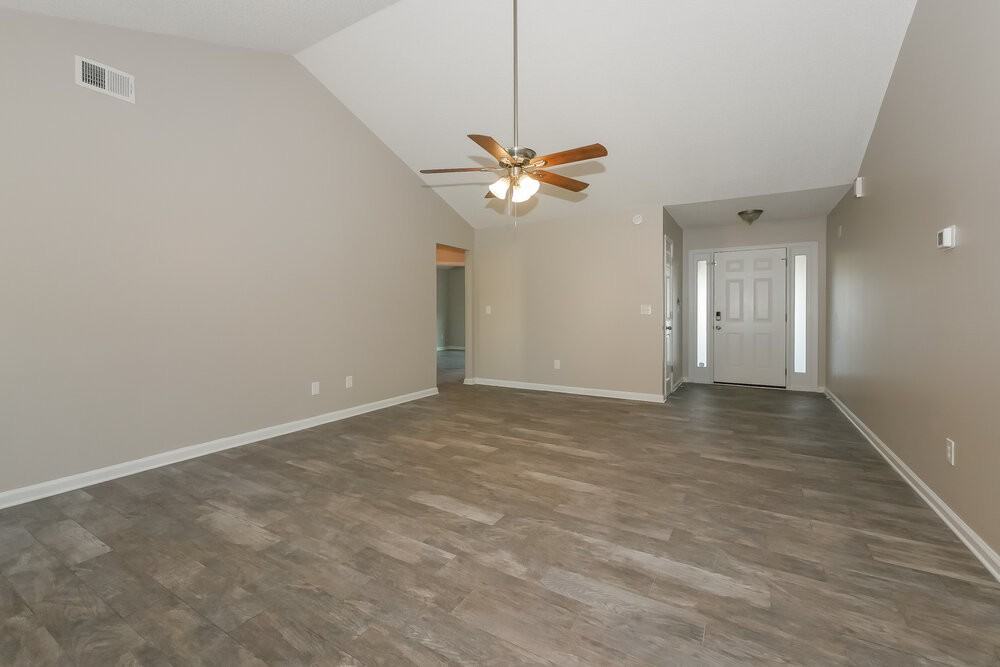 303 Vineyard Ridge Ln - Photo 7 of 17