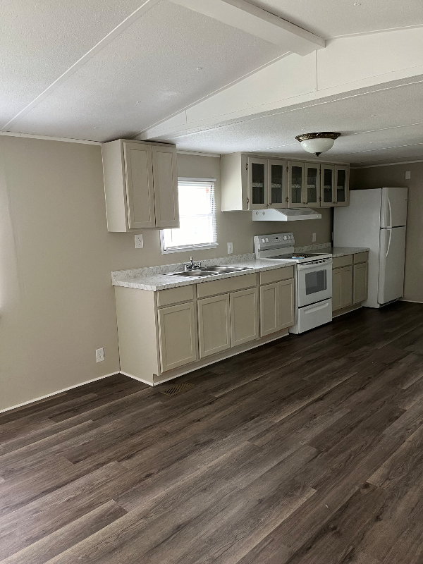 118 First Creek Rd #118C - Photo 2 of 6