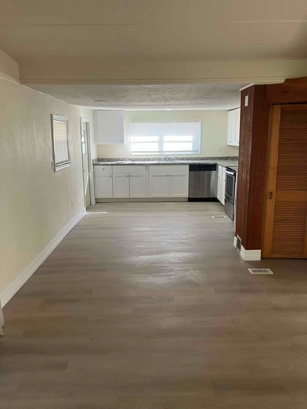 7590 Marx Dr - Photo 3 of 8