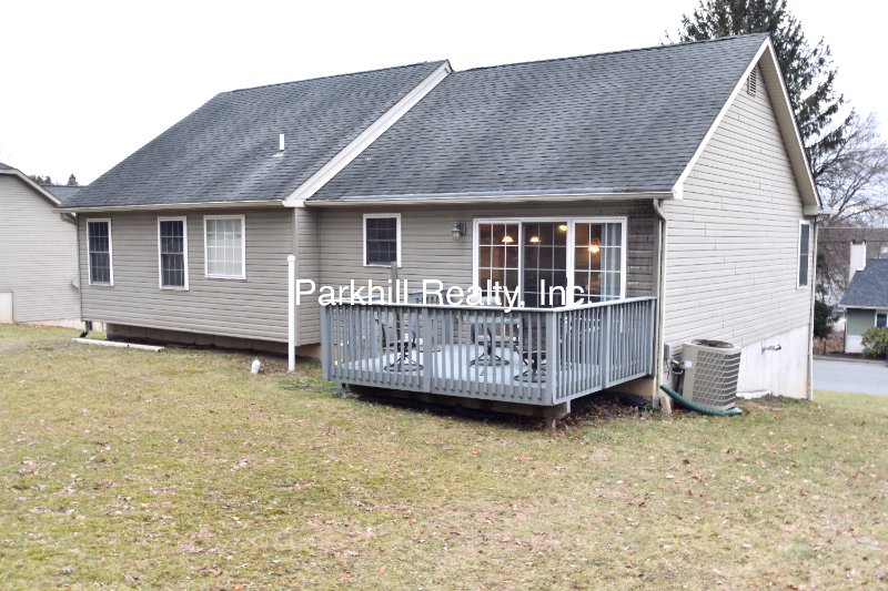 160 N 9th St - Photo 2 of 20