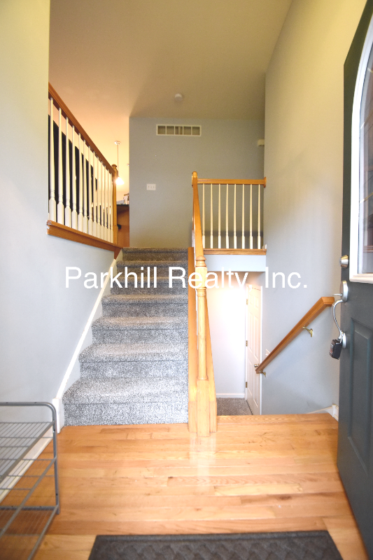 160 N 9th St - Photo 3 of 20