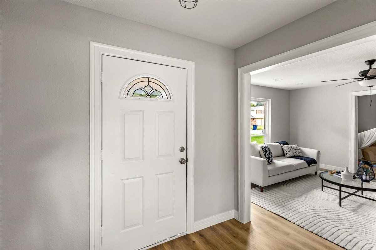 2006 17th Ave N - Photo 3 of 25