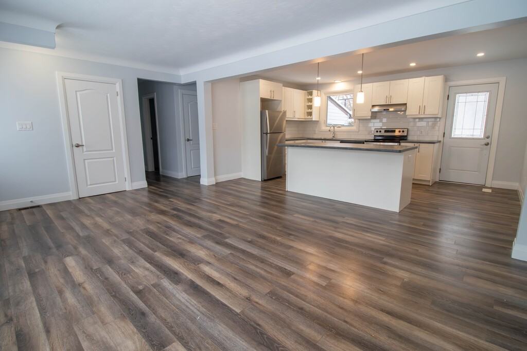 623 Niagara St - Photo 3 of 40