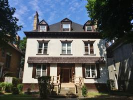 featured image of 719 North Negley Avenue