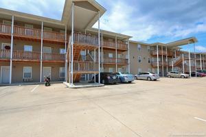 featured image of 547 Olive St
