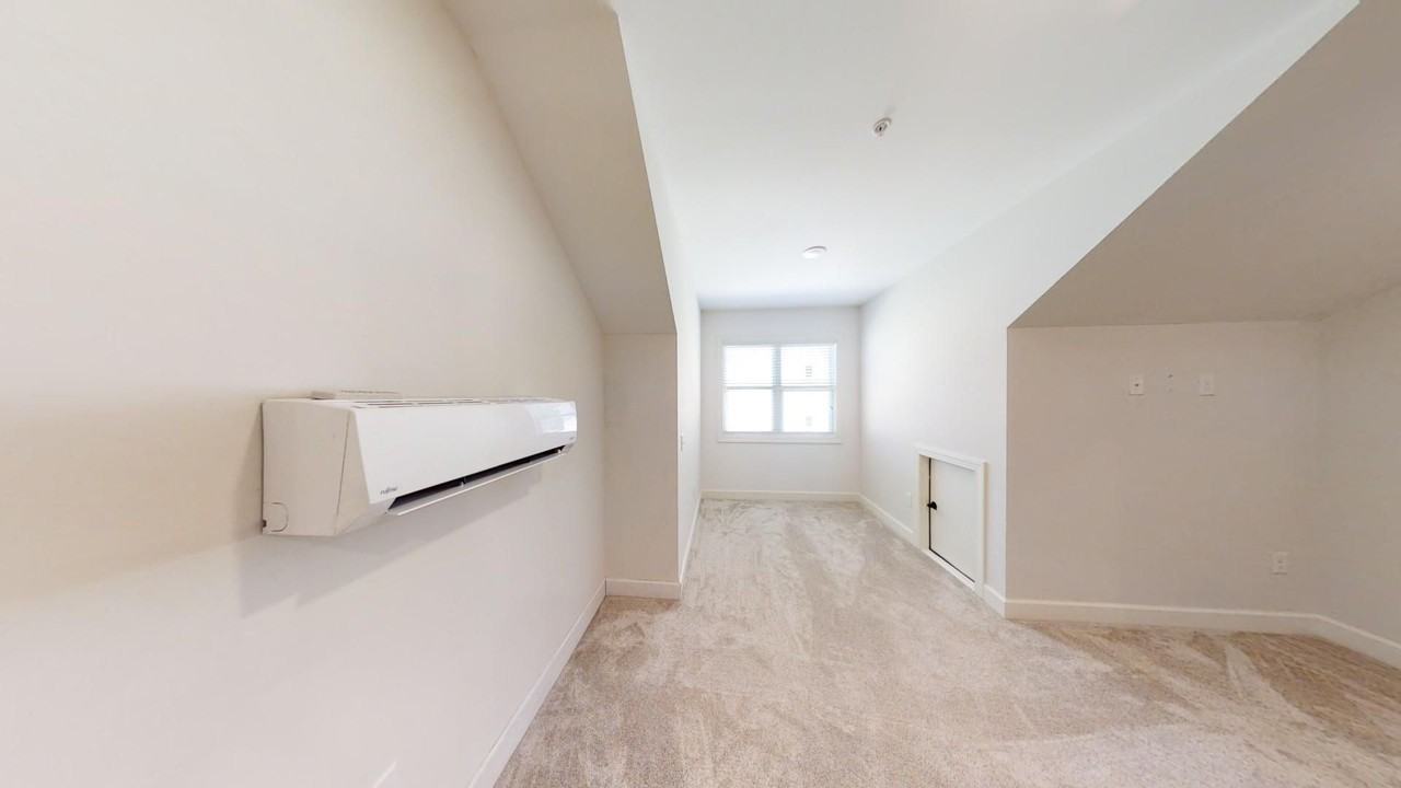 149 N Debardeleben St #204 - Photo 5 of 29