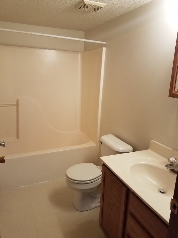 1602 Paris Rd - Photo 6 of 12