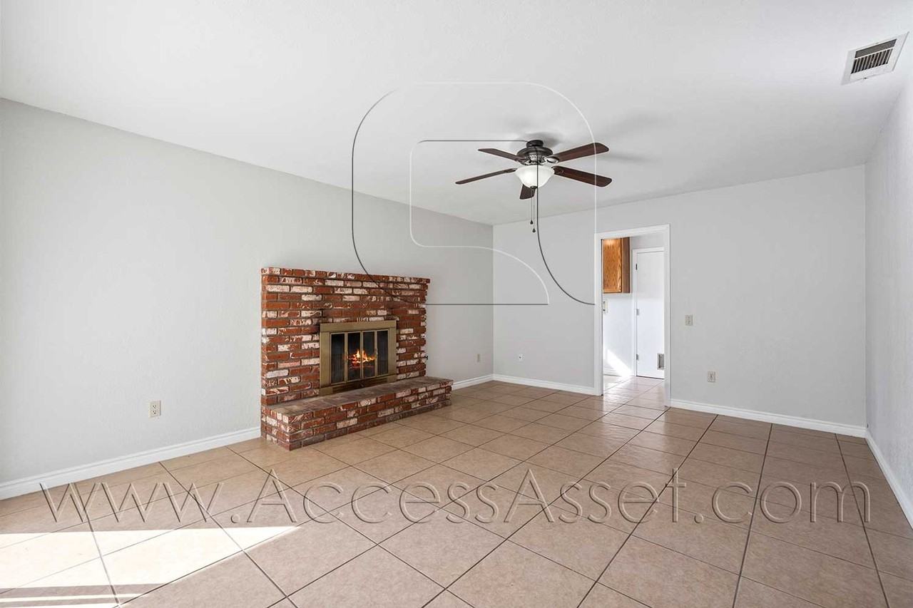 4473 Brighton Ct - Photo 5 of 33