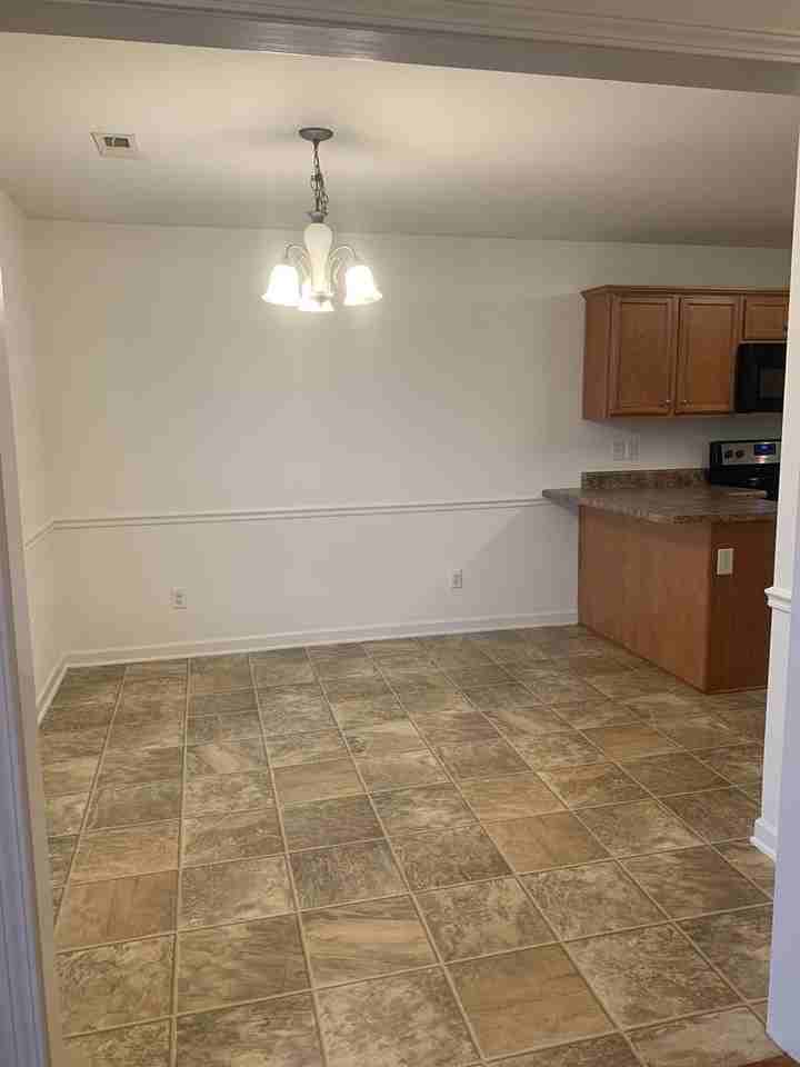 1408 Prestwood Ct - Photo 7 of 24