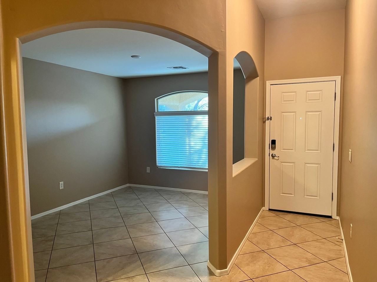 8736 W Saguaro Moon Rd - Photo 2 of 29