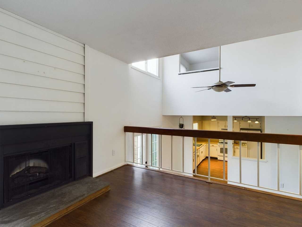 1707 Foxfire Cir - Photo 3 of 19
