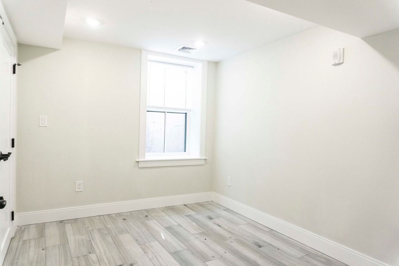 86 Linden St - Photo 4 of 8