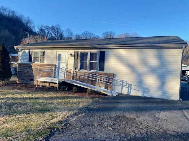 220 Lovers Ln #NA - Photo 2 of 18