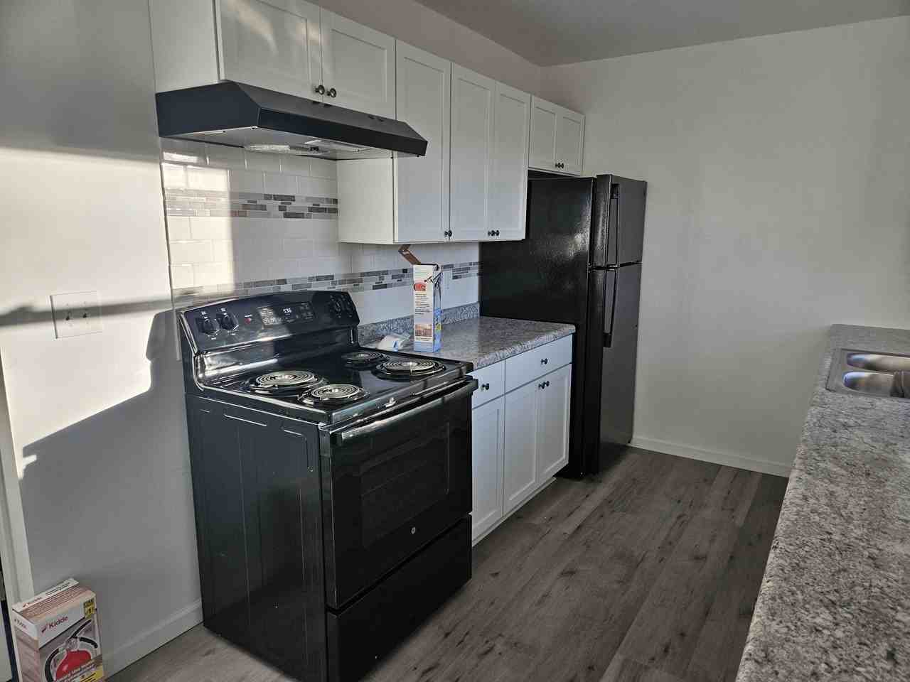 800 Goodman St #NA - Photo 2 of 12