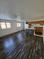 featured image of 1260 Oakview Dr #4
