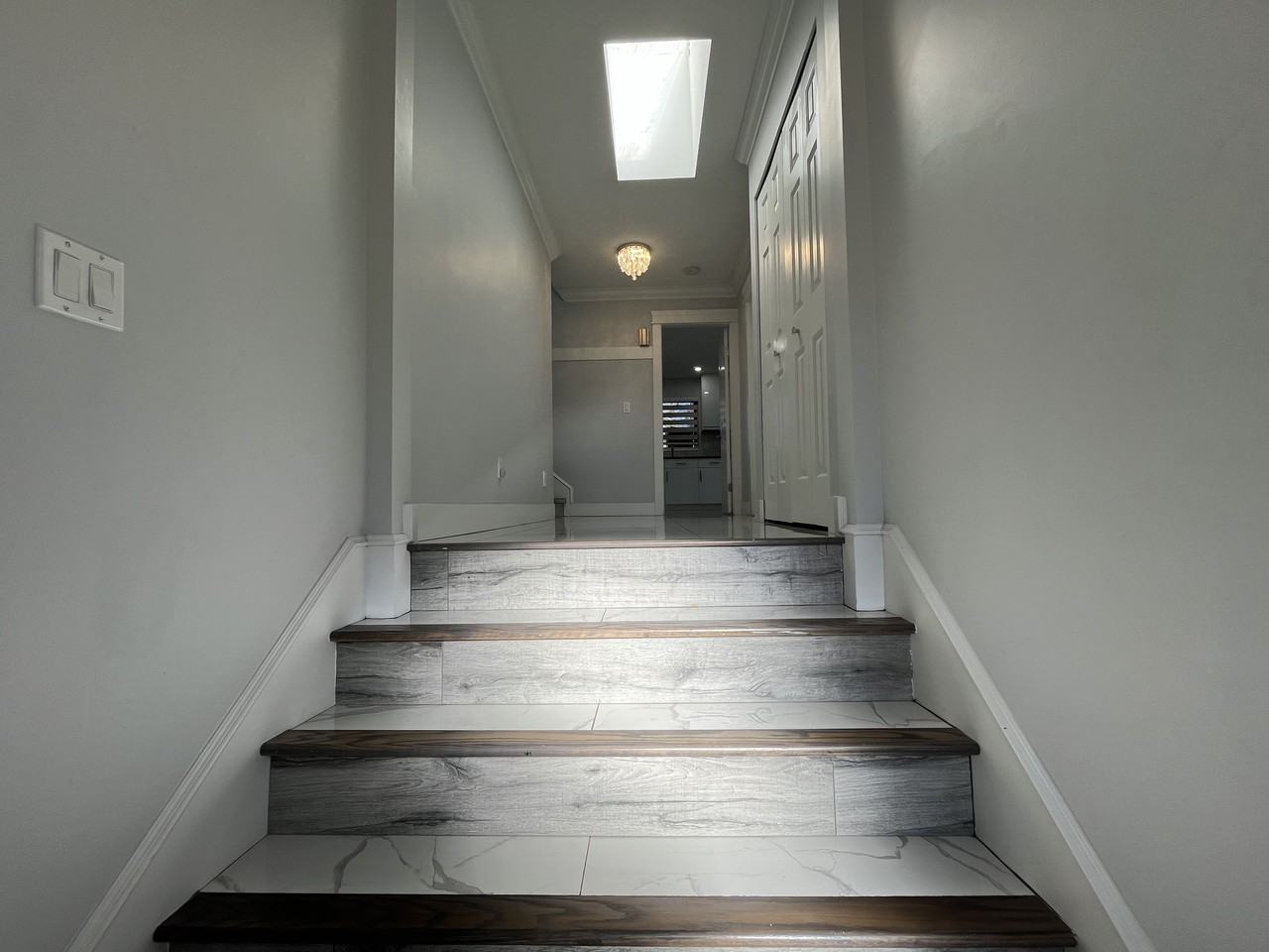 20117 50 Avenue - Photo 3 of 25