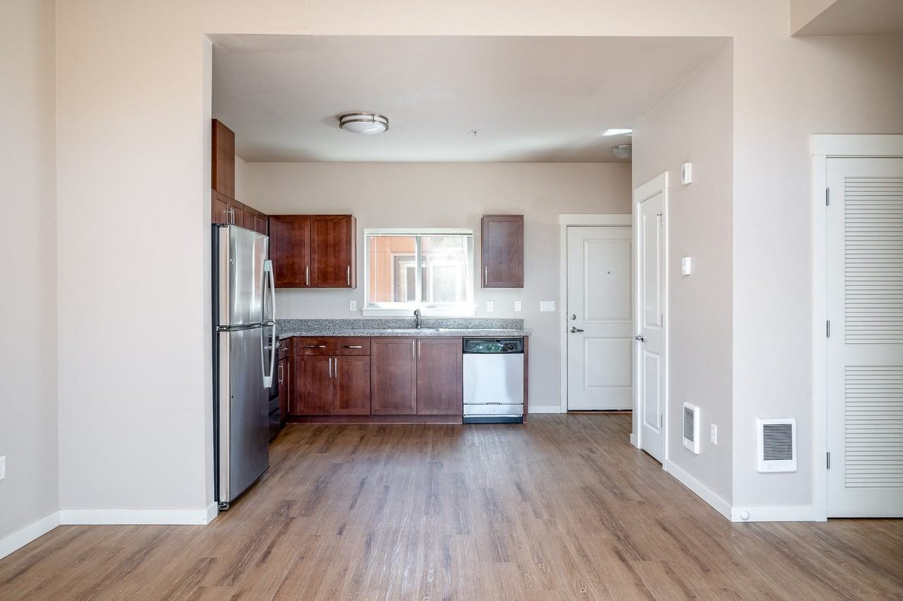 56 Commons Apartments - Photo 5 of 52