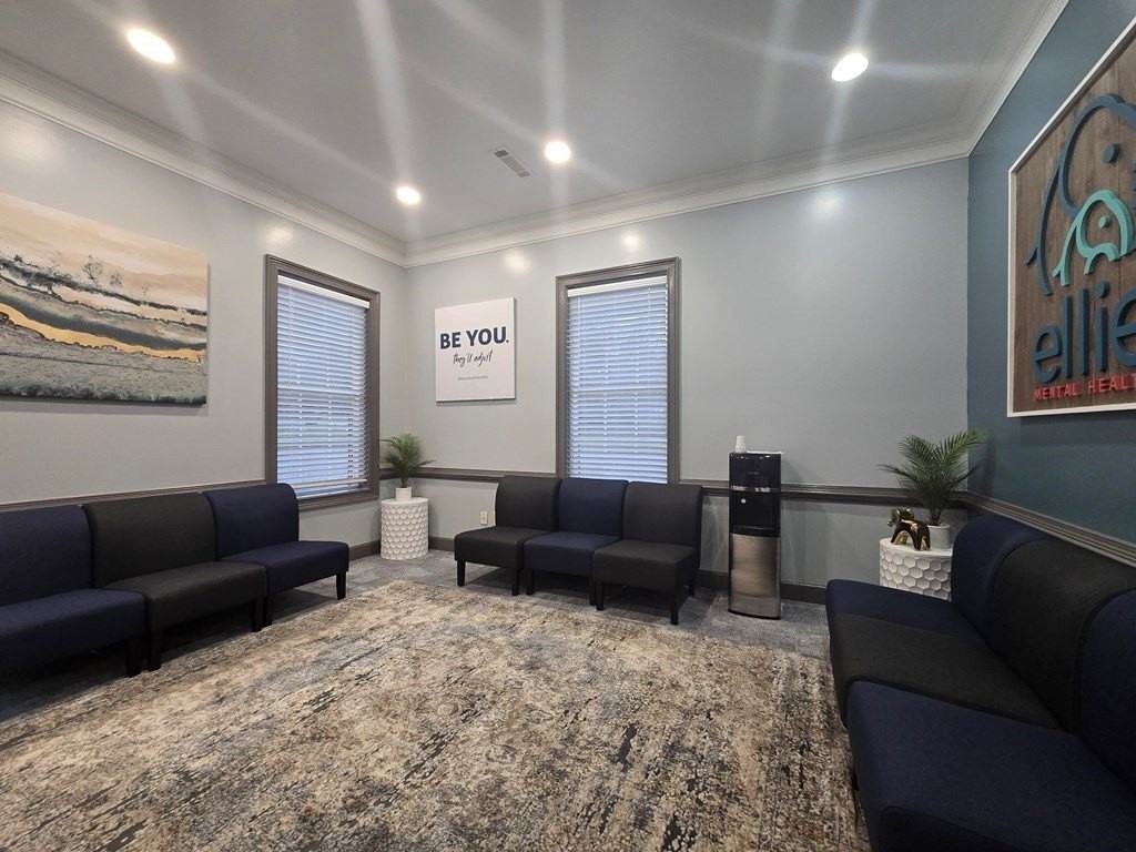 114 Adris Place - Photo 3 of 20