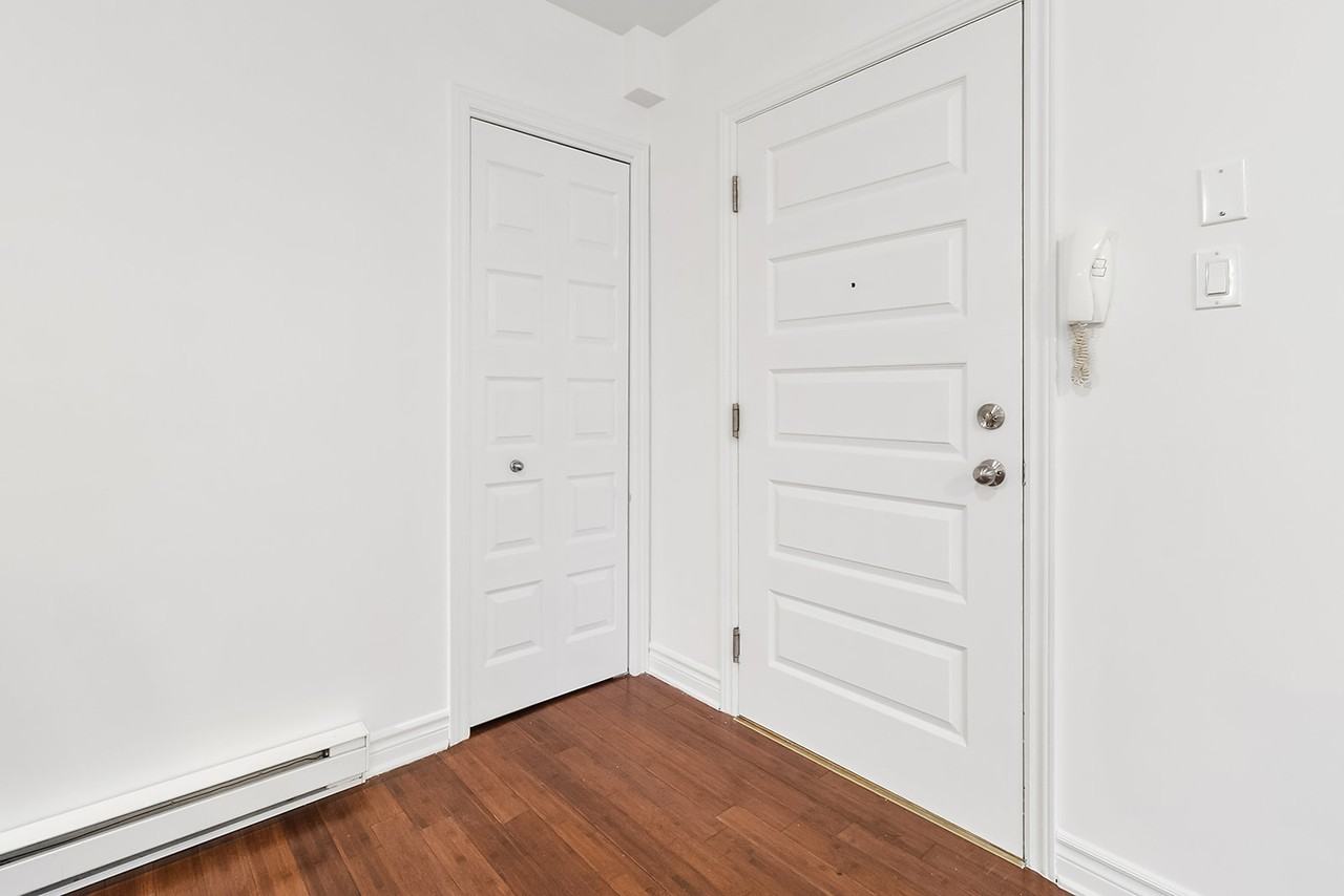 5590 Rue Hochelaga #1 - Photo 2 of 18