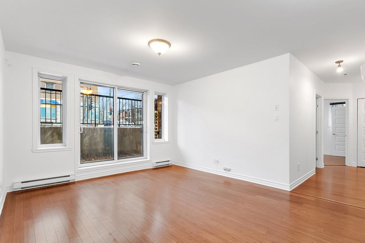 5590 Rue Hochelaga #1 - Photo 3 of 18