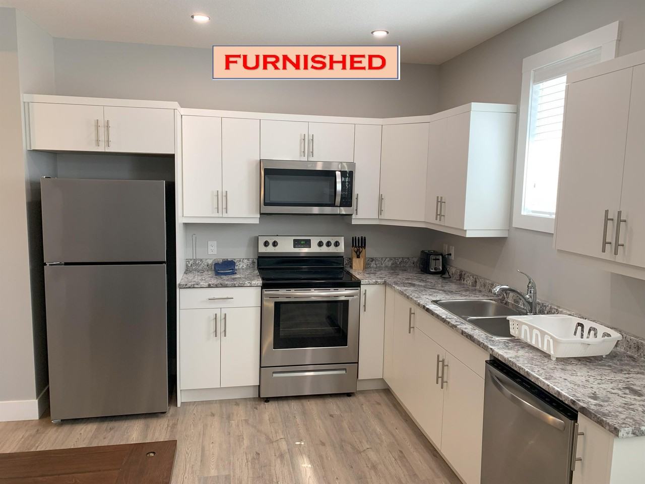 8711 B-8711 85 St - Photo 7 of 12