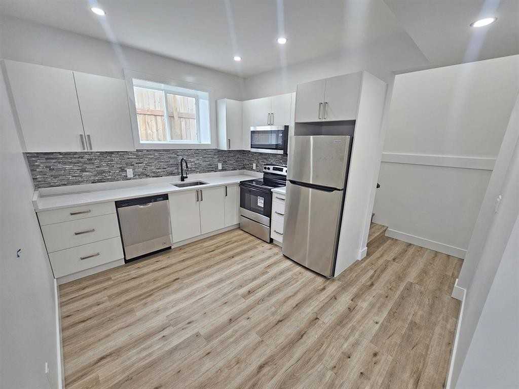 8320 B- 8320 85 Ave - Photo 3 of 8