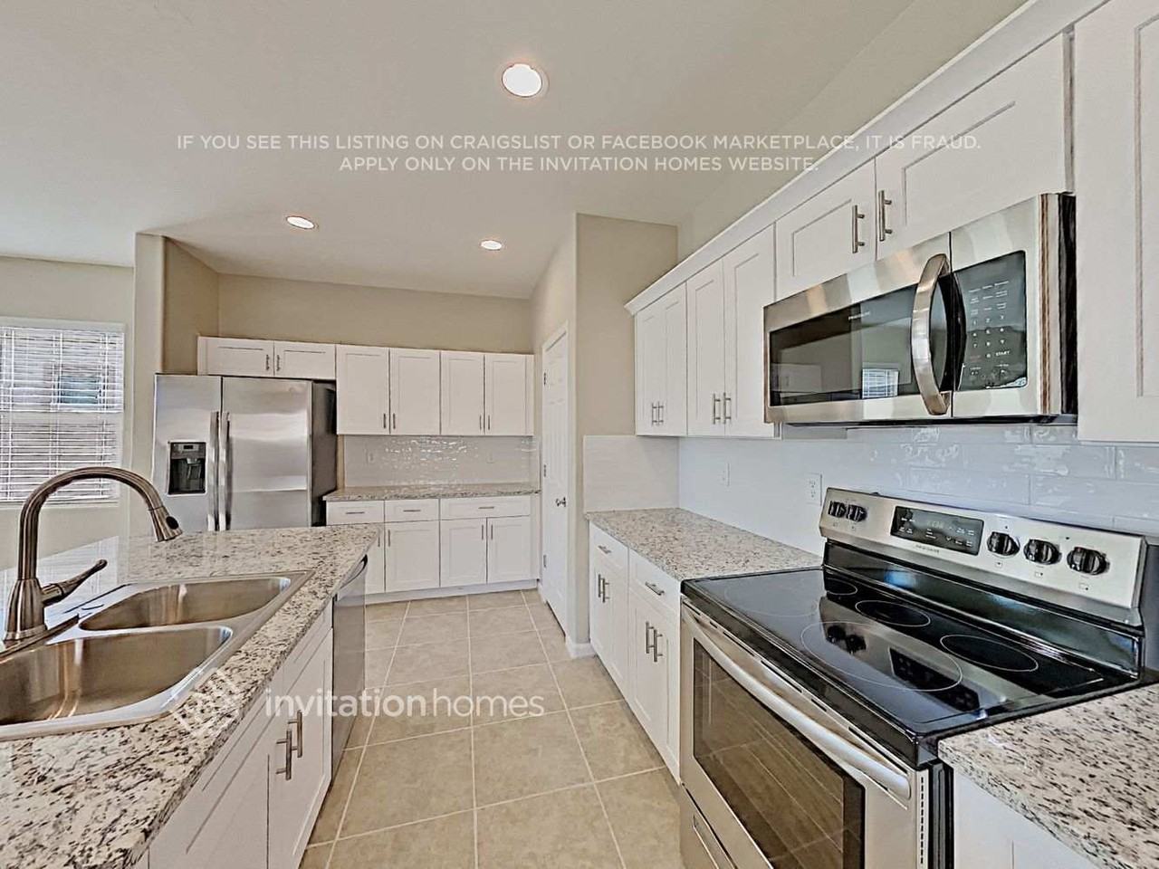 993 S 200th Ln - Photo 7 of 23