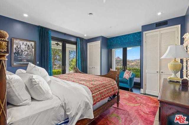 182 N Kanan Dume Rd - Photo 2 of 8