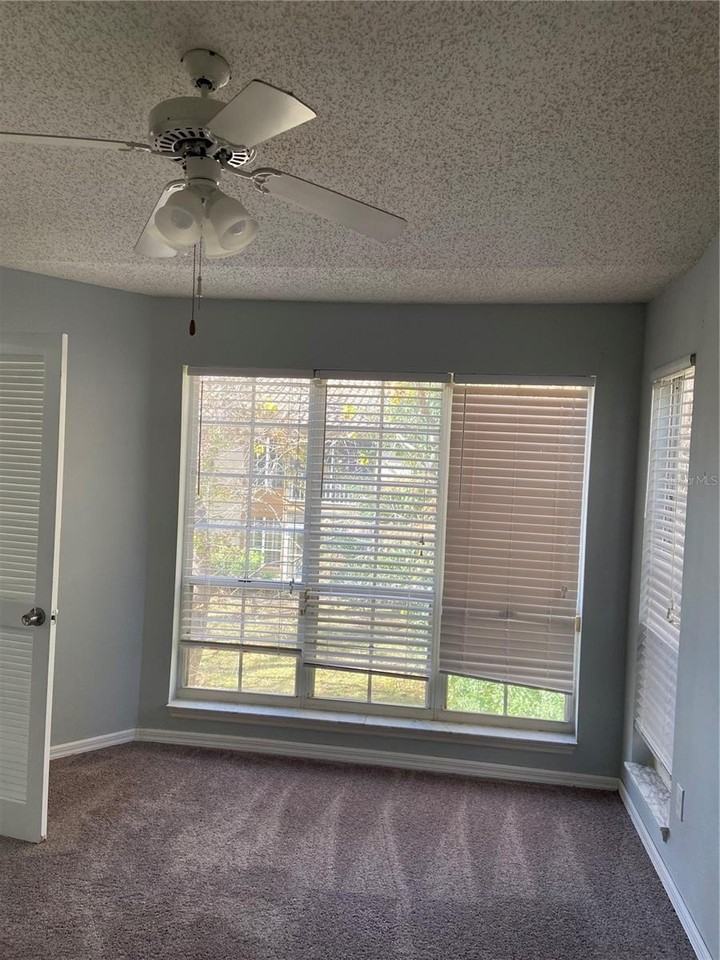 4680 Sussex Terrace - Photo 6 of 14