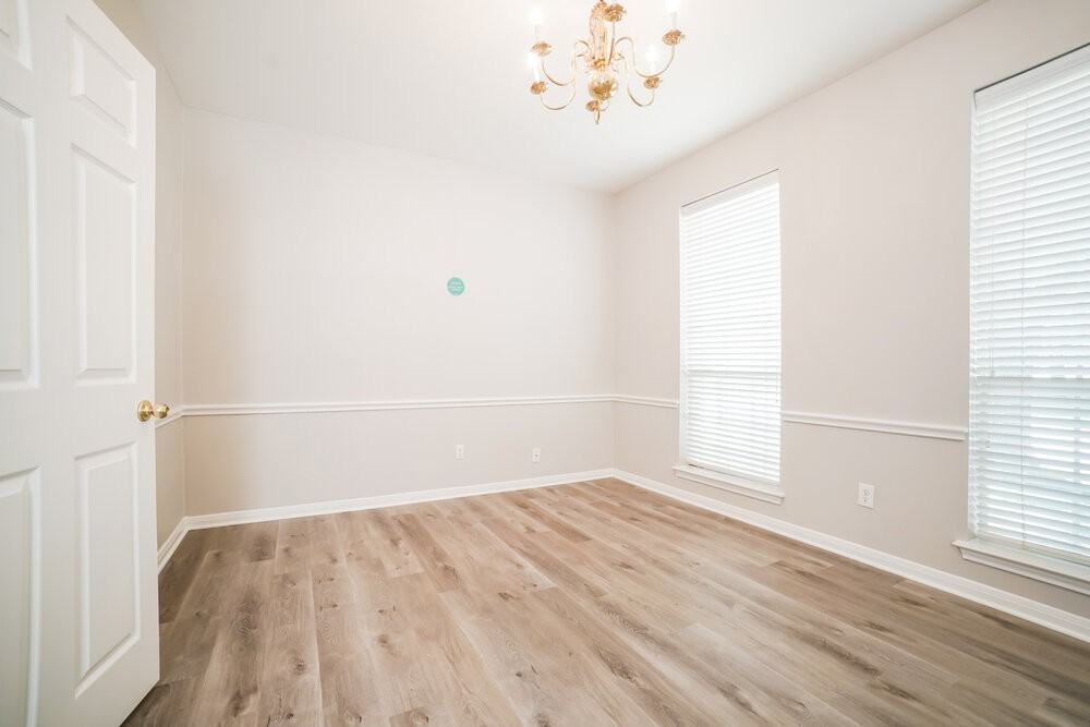 11727 Newlands Ct - Photo 6 of 17