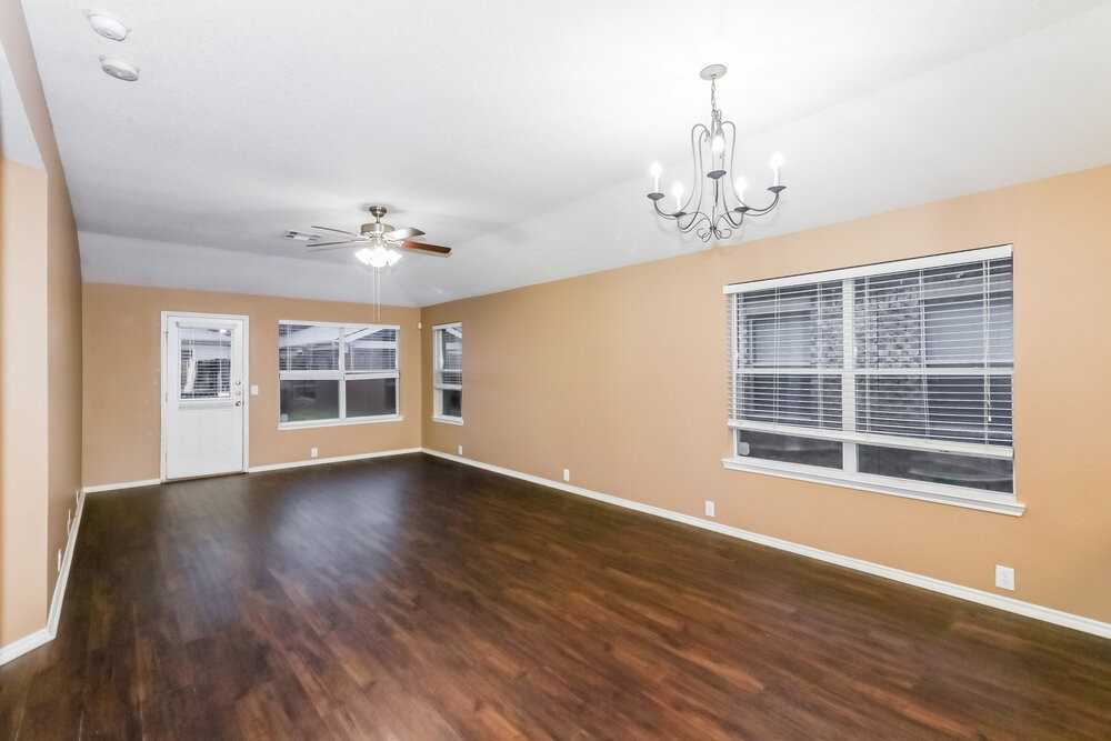 5807 Baldwin Elm St - Photo 4 of 16