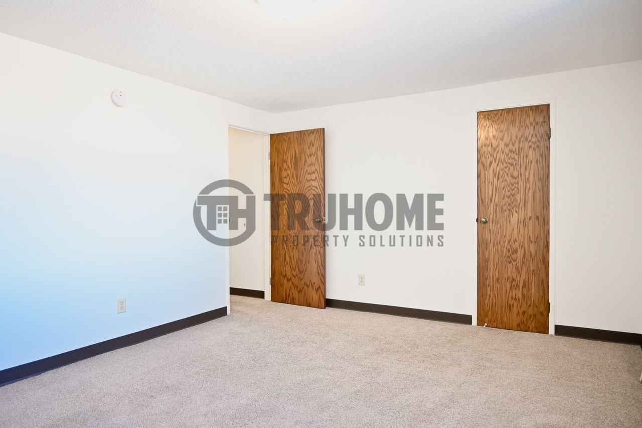 Gallery Apartments - Photo 6 of 29